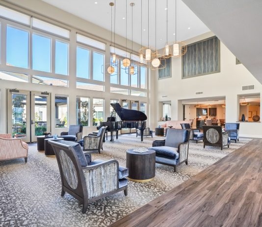 Varenita of Simi Valley, Senior Living Community, Opens its Doors